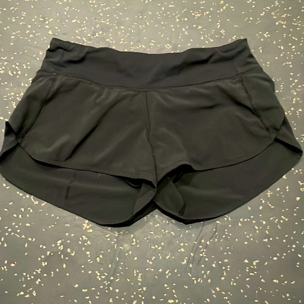 Black lululemon speed up shorts (lined)